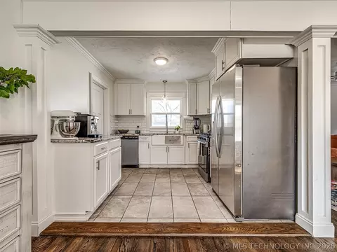 1407 E 52nd Pl, Tulsa, OK 74105 photo 8