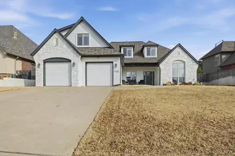 7725 S Frisco Ave, Tulsa, OK 74132