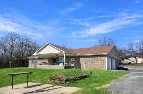 354 Rock Creek Dr, Canadian, OK 74425