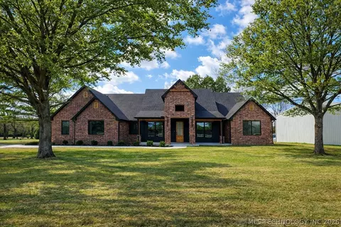 16486 S 333rd East Ave, Coweta, OK 74429