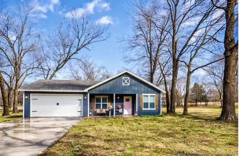 404 E Cottonwood Ave, Fort Gibson, OK 74434