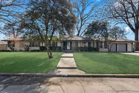 2706 E 57th St, Tulsa, OK 74105