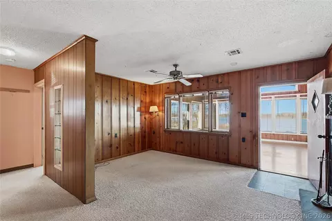 Living - 32262 E 720 Rd, Wagoner, OK 74467 photo 4 of 4