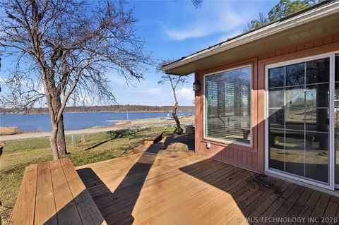 Exterior - 32262 E 720 Rd, Wagoner, OK 74467 photo 2 of 5