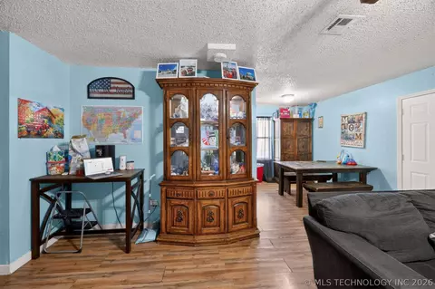 204 Umstead, Colbert, OK 74733 photo 8