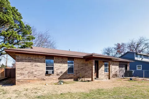 204 Umstead, Colbert, OK 74733 photo 4