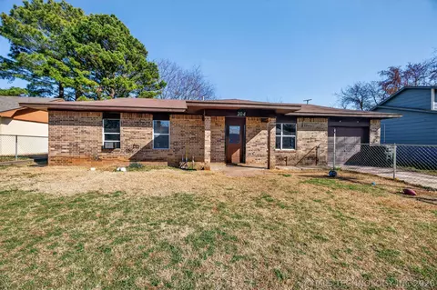204 Umstead, Colbert, OK 74733 photo 3