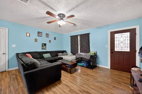 204 Umstead, Colbert, OK 74733 photo 9