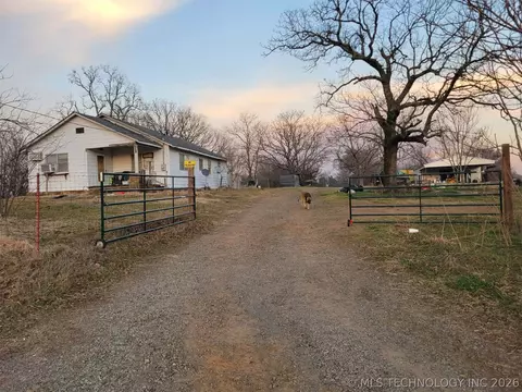 28602 Old Tarby Rd, Poteau, OK 74953