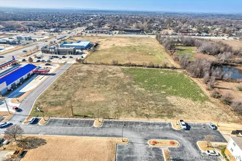 11599 E 96th St N, Owasso, OK 74055