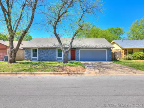 6718 S Rockford Ave, Tulsa, OK 74136