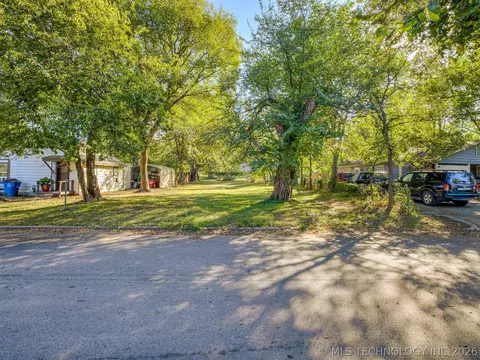 1315 N Saint Louis Ave, Tulsa, OK 74106