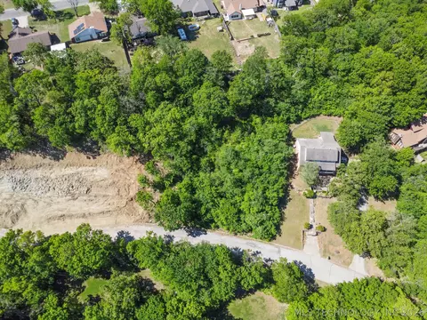 Hickory Lane, Catoosa, OK 74015