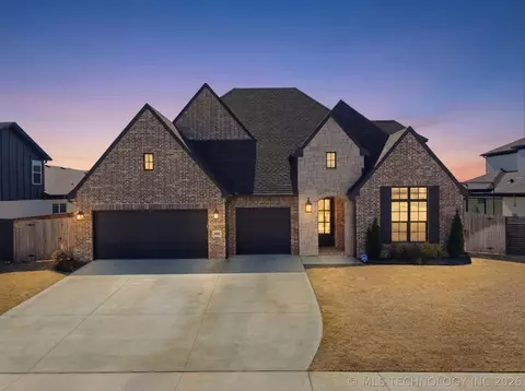 5812 E 128th St S, Bixby, OK 74008