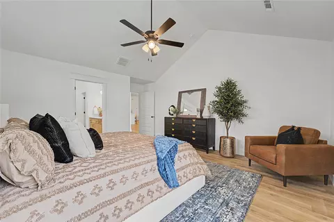 Bedroom - 2807 E Liberty Pl, Broken Arrow, OK 74014 photo 2 of 9