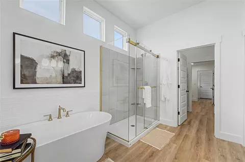 Bath - 2807 E Liberty Pl, Broken Arrow, OK 74014 photo 5 of 8