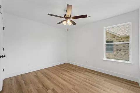 Bedroom - 2807 E Liberty Pl, Broken Arrow, OK 74014 photo 8 of 9