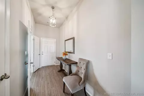 Entry Way - 1671 E 140th St, Glenpool, OK 74033 photo 1 of 3