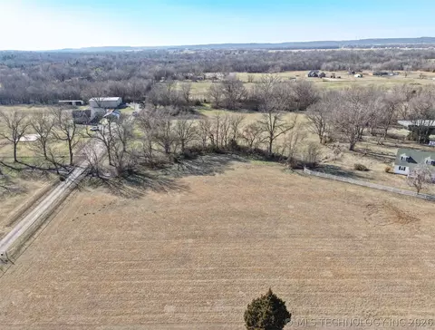 10610 N 20th West Ave, Sperry, OK 74073