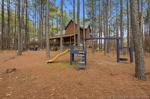 Exterior - 36 Juniper Rd, Broken Bow, OK 74728 photo 6 of 10