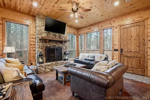 Living - 36 Juniper Rd, Broken Bow, OK 74728 photo 1 of 2