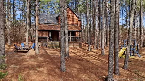 Exterior - 36 Juniper Rd, Broken Bow, OK 74728 photo 7 of 10
