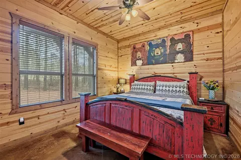 Bedroom - 36 Juniper Rd, Broken Bow, OK 74728 photo 2 of 4