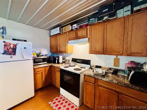 Kitchen - 206 Forest, Eufaula, OK 74432 photo 6 of 6