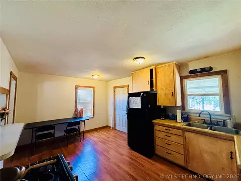 Kitchen - 206 Forest, Eufaula, OK 74432 photo 5 of 6