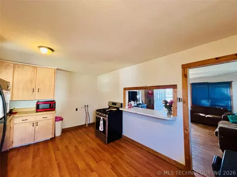 Kitchen - 206 Forest, Eufaula, OK 74432 photo 2 of 6