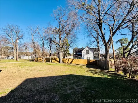 Exterior - 206 Forest, Eufaula, OK 74432 photo 7 of 7