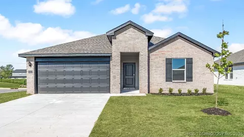 13522 S 99th East Ave, Bixby, OK 74008