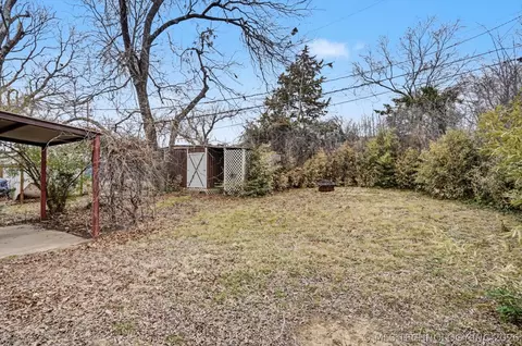 Exterior - 6717 E 30th St, Tulsa, OK 74129 photo 3 of 4