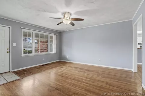 Living - 6717 E 30th St, Tulsa, OK 74129 photo 2 of 3