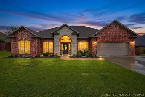 1510 Remington West Cir, Durant, OK 74701