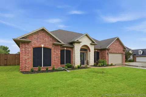 1510 Remington West Cir, Durant, OK 74701