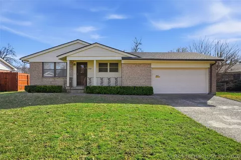 1512 E 58th St, Tulsa, OK 74105