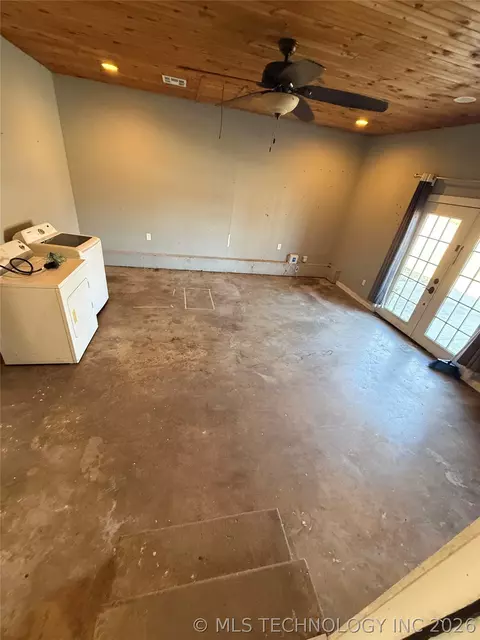214 E Pine Pl, Skiatook, OK 74070 photo 4