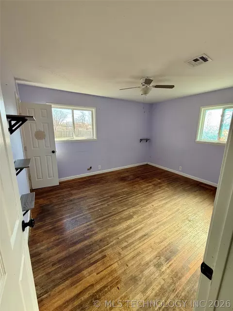 214 E Pine Pl, Skiatook, OK 74070 photo 8