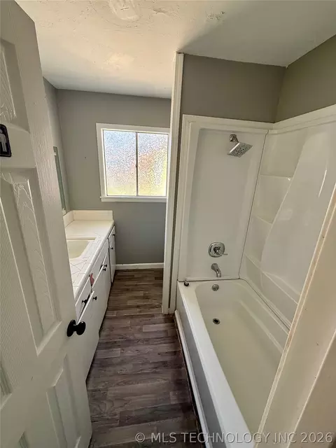 214 E Pine Pl, Skiatook, OK 74070 photo 6