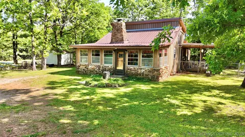 30113 S County Road 4280 Rd, Quinton, OK 74561