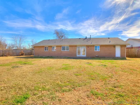 9123 E 48th St, Tulsa, OK 74145 photo 28