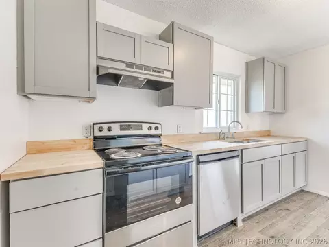 9123 E 48th St, Tulsa, OK 74145 photo 14