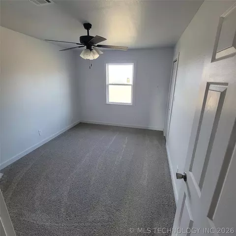 Bedroom - 802 E Knisley Ave, Checotah, OK 74426 photo 2 of 2
