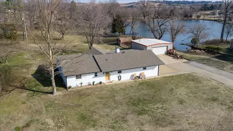 116 Carlyle Rd, Bartlesville, OK 74003