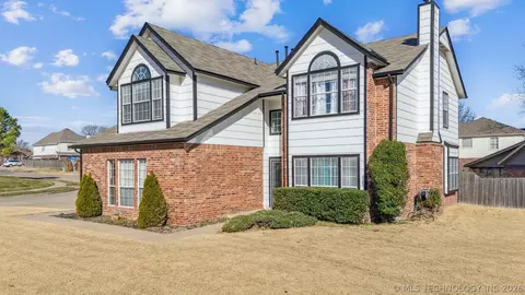 1301 N Willow Ave, Broken Arrow, OK 74012