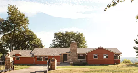 2211 N Denver Pl, Tulsa, OK 74106