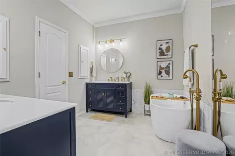 Bath - 6505 E 78th St, Tulsa, OK 74133 photo 1 of 7