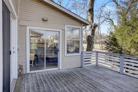 Exterior - 6505 E 78th St, Tulsa, OK 74133 photo 5 of 9