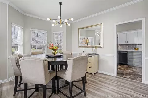 Dining - 6505 E 78th St, Tulsa, OK 74133 photo 1 of 2